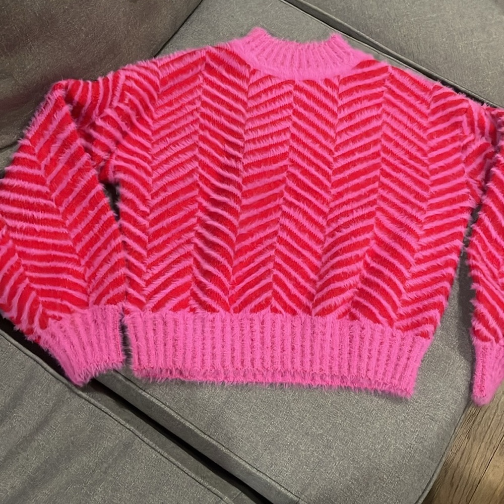 SUGAR LIPS Chevron Cheshire Eyelash Pink Red Crop Print Fuzzy Sweater - Size S - Picture 6 of 12